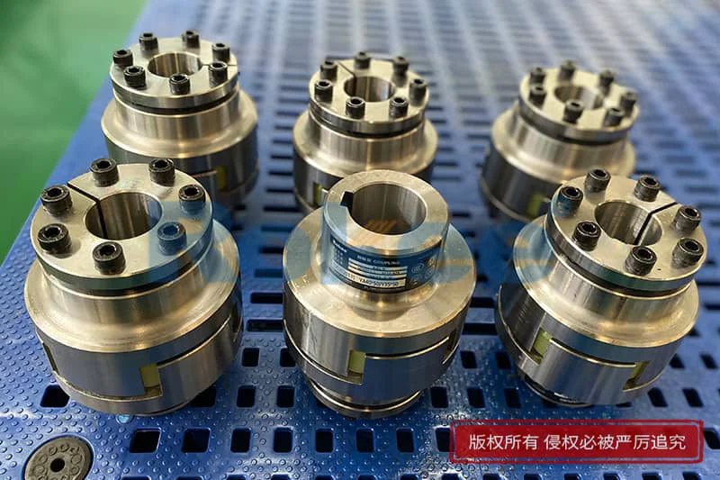 梅花联轴器,梅花形联轴器,梅花型弹性联轴器,Rokee轴套反装弹性联轴器厂家,必威betway西汉姆联轴器生产厂家